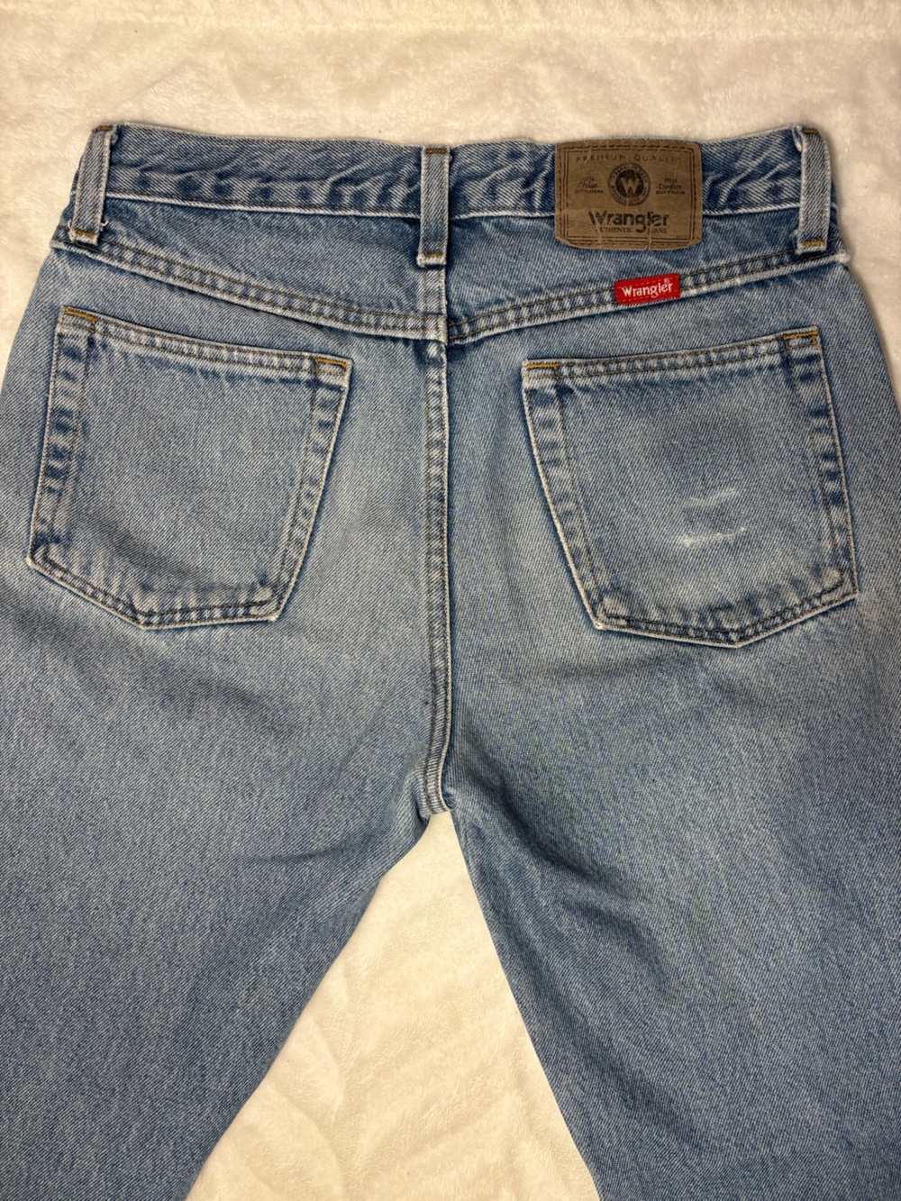 Wrangler Women's Straight Leg Jeans in Blue